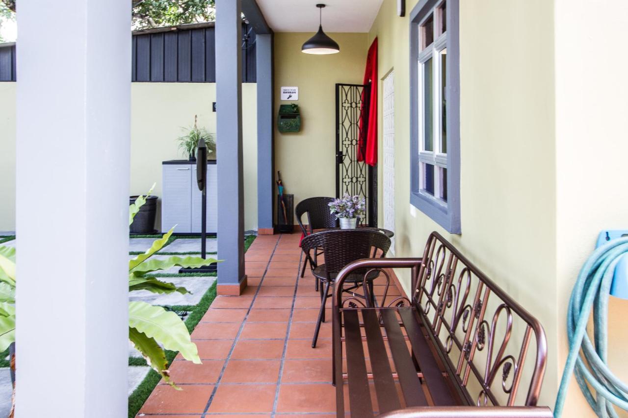 Explore 5Br Gardenhouse Retreats Butterworth Eksteriør billede