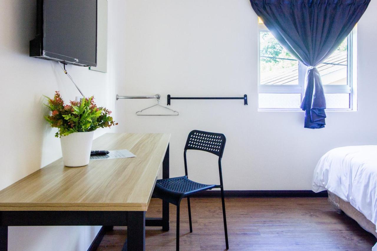 Explore 5Br Gardenhouse Retreats Butterworth Eksteriør billede